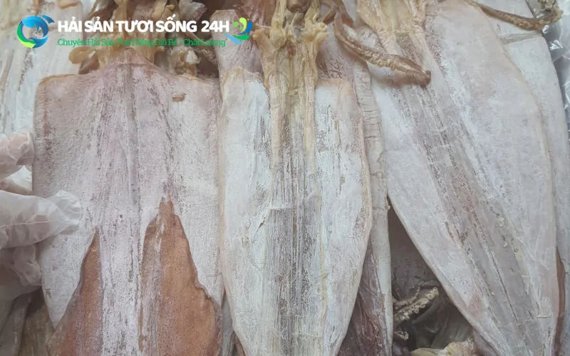 Hướng dẫn nướng và bảo quản mực khô đúng cách