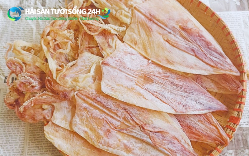 Mực khô câu size từ 15 - 16 - 17 con/1kg túi 500g 1 Vì sao gọi là "Mực khô câu" và nó khác gì mực cào?