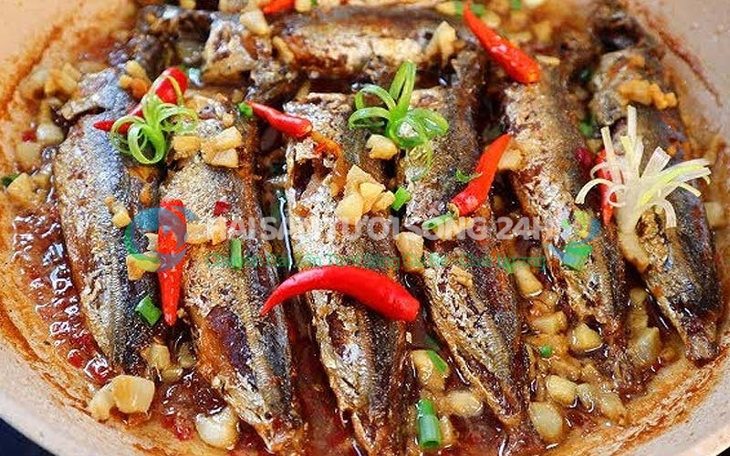 Cá nục suôn (cá nục suông xanh) túi 500g 4 Cá nục suôn kho tiêu