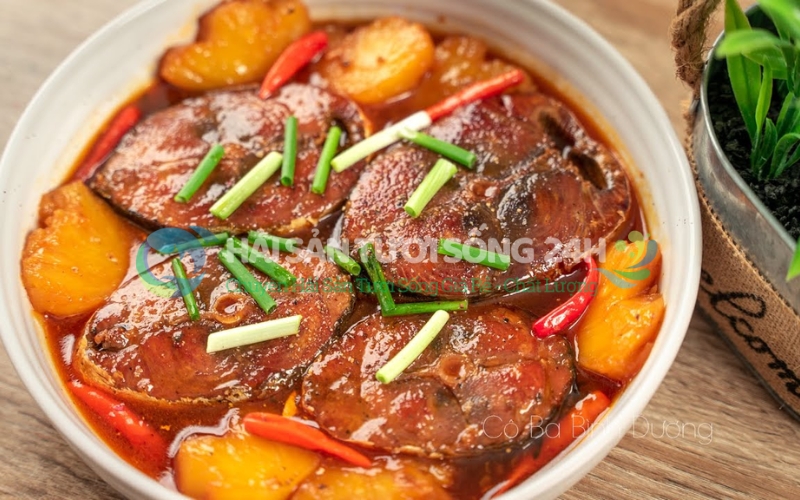 Cá Ù (Cá Ngừ) cắt khúc túi 500g 4 Cá ù kho thơm (kho dứa)