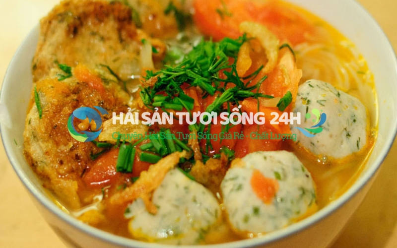 Chả mực tròn 8 Canh chua chả mực