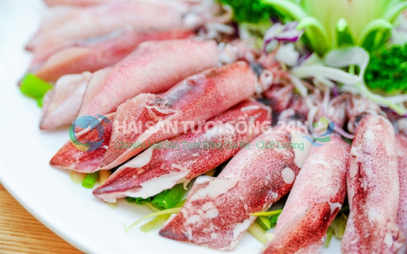 Mực ống hấp hành gừng