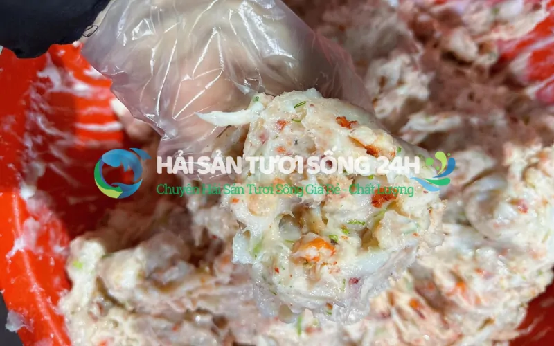 Quy trình làm ra một kg chả mực dẹt chuẩn vị