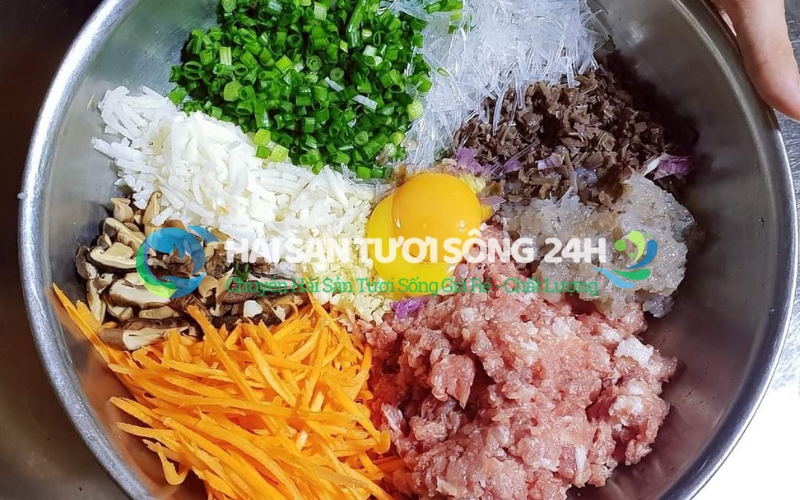 Chả nem tôm thịt 2 Thành phần nguyên liệu tạo nên sự khác biệt của chả nem tôm thịt