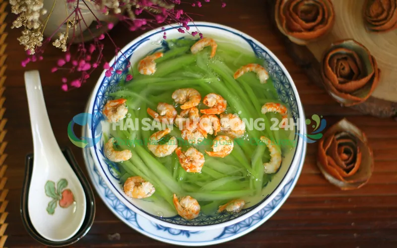 Canh bầu nấu tôm he - Ngọt mát ngày hè