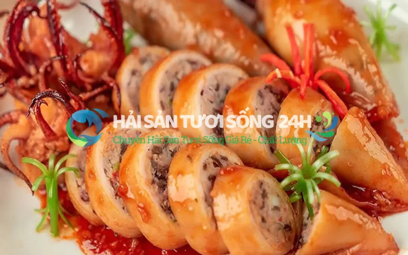 Mực ống làm món gì ngon? Tổng hợp 5 món ăn hao cơm, dễ làm tại nhà 4 Mực ống nhồi thịt sốt cà chua