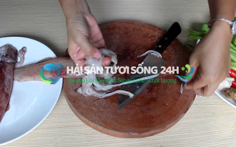 Sơ chế mực ống như thế nào đúng cách