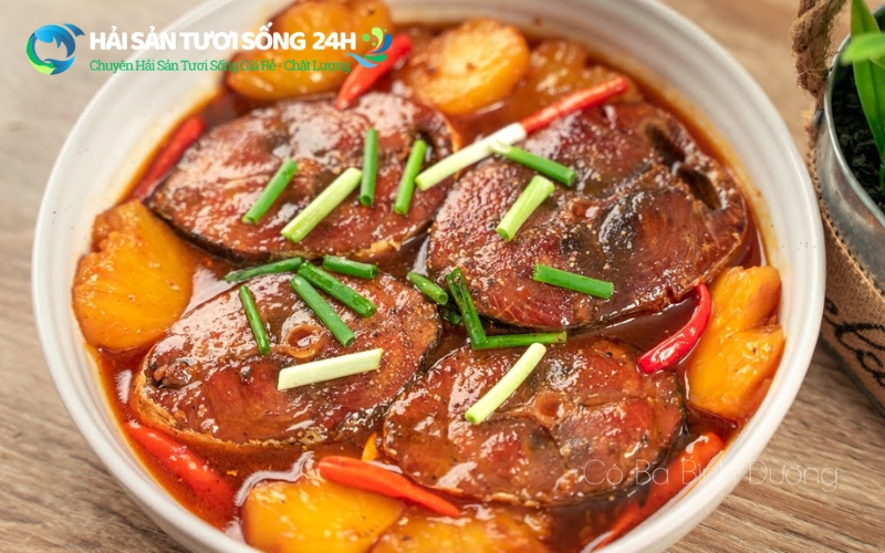 Cá ù kho thơm (kho dứa)
