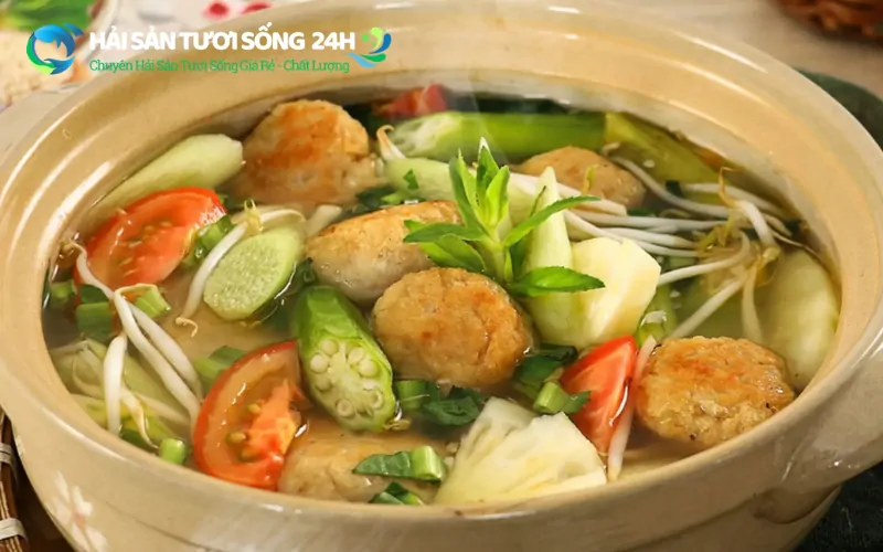 Canh chua chả mực