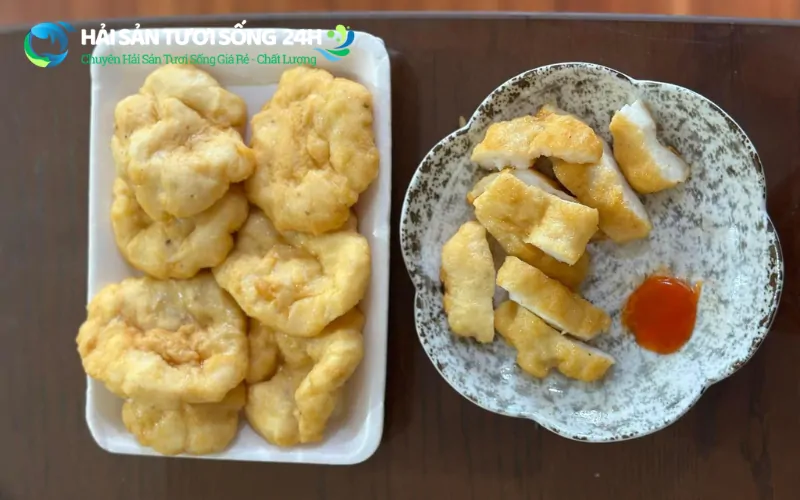 Chả mực chiên vàng chấm tương ớt