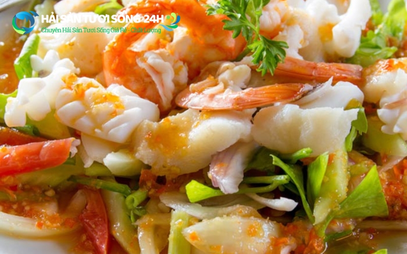 Mực 1 nắng xào rau củ thập cẩm