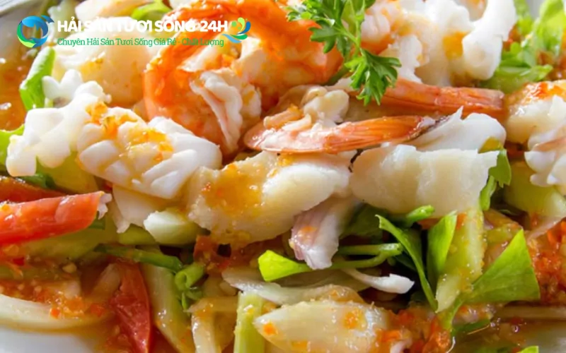 Mực 1 nắng xào rau củ thập cẩm