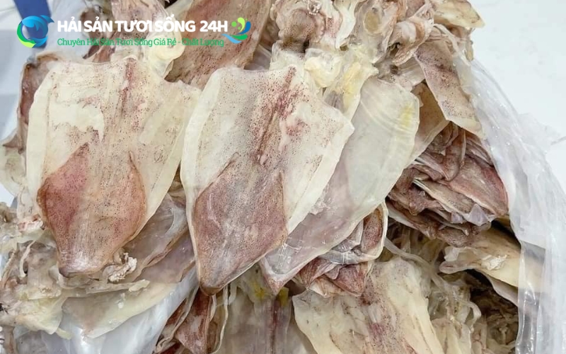 Mực khô bao nhiêu 1kg? Cập nhật bảng giá mực khô mới nhất 2026