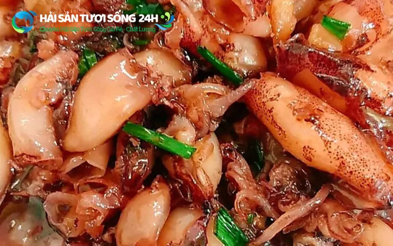 Mực trứng rim me