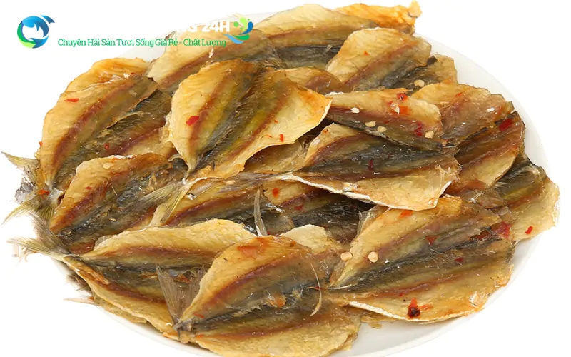 Cá chỉ vàng khô giá bao nhiêu 1kg? Cách chọn mua cá chuẩn loại 1 2 Thực trạng giá cá chỉ vàng khô trên thị trường hiện nay