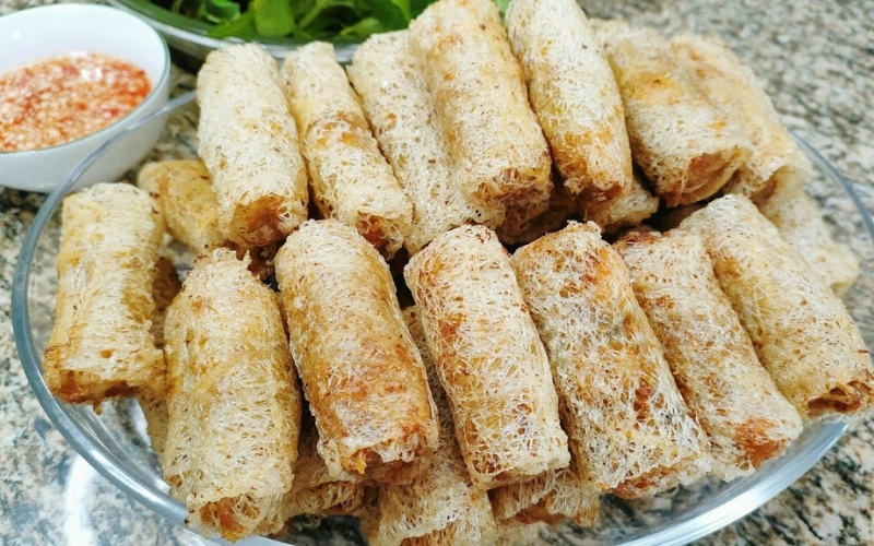 Dinh dưỡng có trong Chả nem tôm thịt như thế nào?