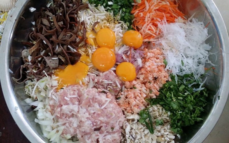 Quy trình làm Chả nem tôm thịt tại Hải Sản Tươi Sống 24h