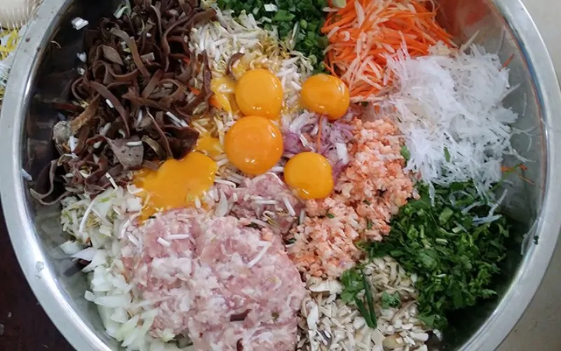 Quy trình làm Chả nem tôm thịt tại Hải Sản Tươi Sống 24h