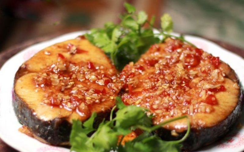 Cá ngừ chiên nước mắm