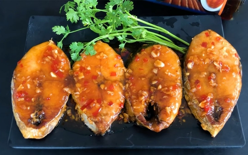 Cá thu sốt mắm tỏi