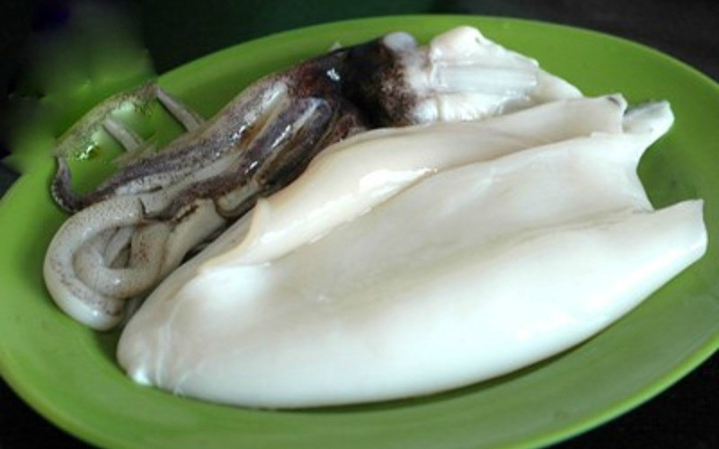 Cách chọn mực tươi để làm chả mực ngon