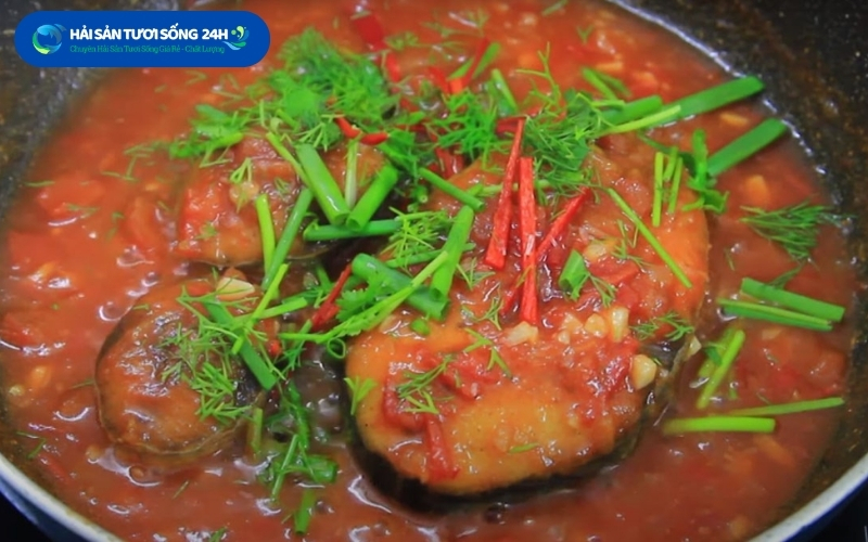 Mẹo giúp cá thu sốt cà chua ngon hơn