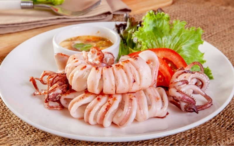 Cách chọn mực ống tươi ngon giá tốt - Bí quyết mua hải sản không lo bị hớ 6 Mực ống làm món gì ngon